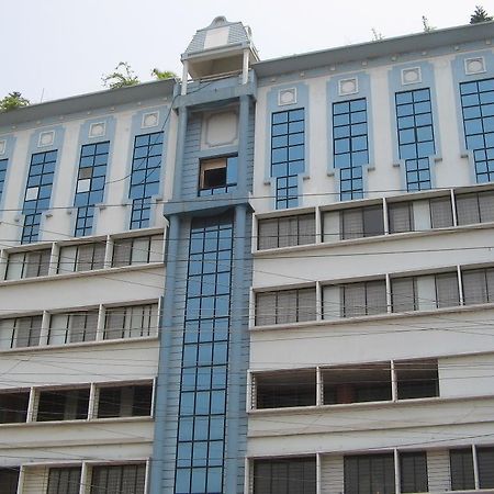 Vishwaratna Hotel Guwahati Zewnętrze zdjęcie