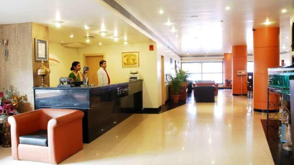 Vishwaratna Hotel Guwahati Zewnętrze zdjęcie