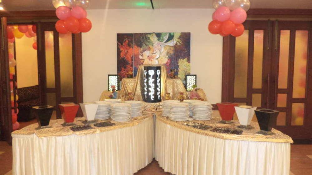 Vishwaratna Hotel Guwahati Zewnętrze zdjęcie