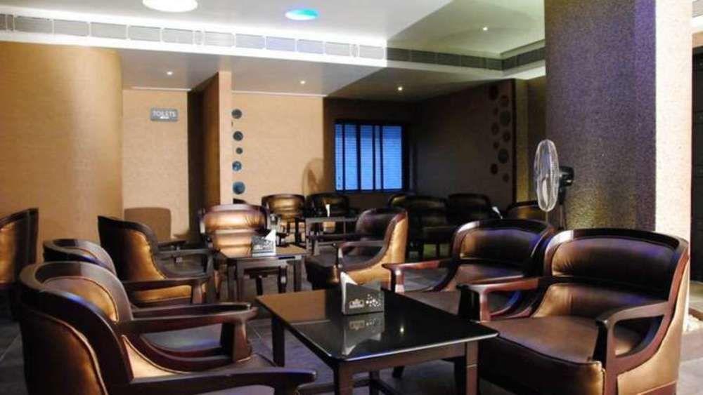 Vishwaratna Hotel Guwahati Zewnętrze zdjęcie