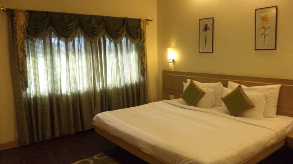 Vishwaratna Hotel Guwahati Zewnętrze zdjęcie