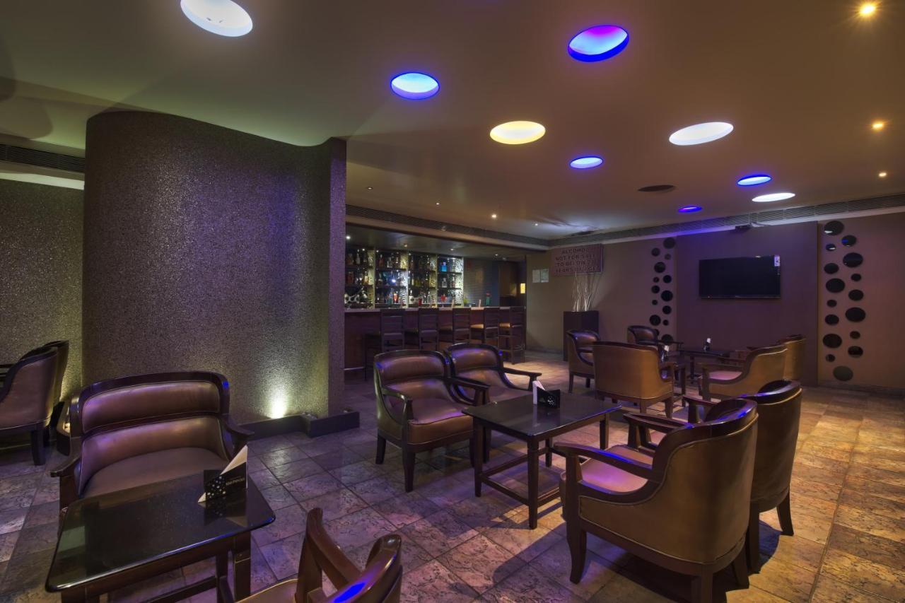 Vishwaratna Hotel Guwahati Zewnętrze zdjęcie