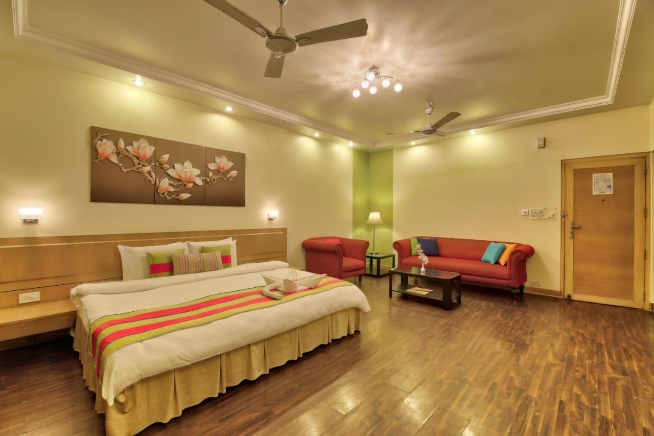 Vishwaratna Hotel Guwahati Zewnętrze zdjęcie