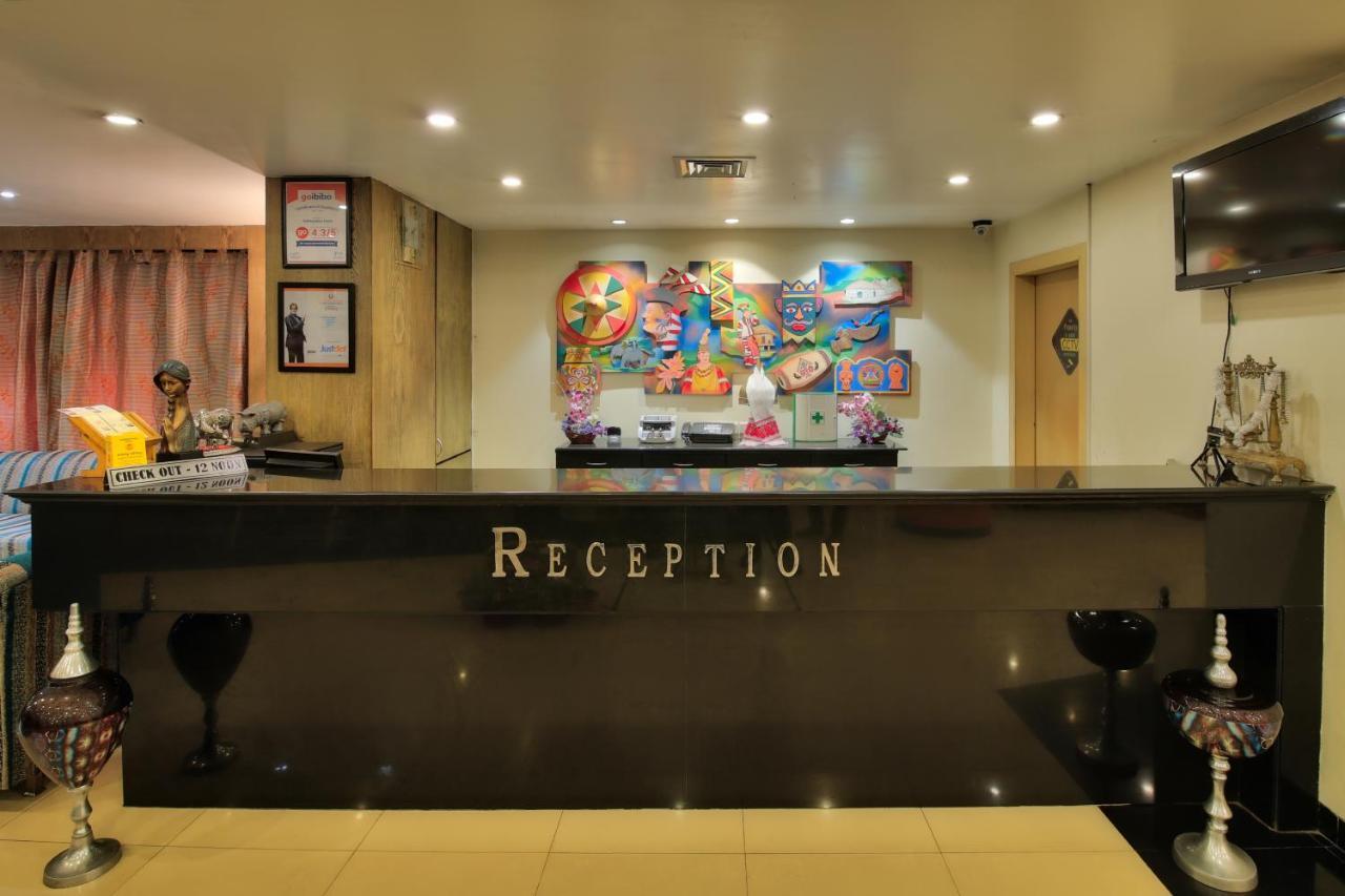 Vishwaratna Hotel Guwahati Zewnętrze zdjęcie